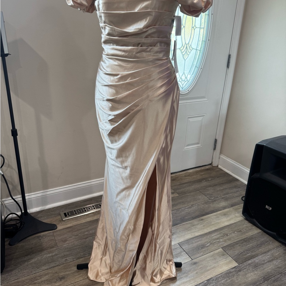 NWT-Elegant Cinderella Divine Champagne Off-Shoulder Prom Dress